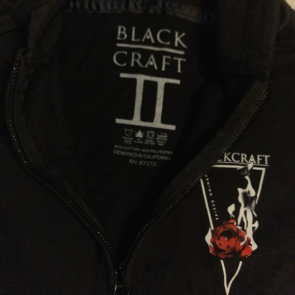 Black Craft Hoodie🌹🖤 - Picture 3 of 3
